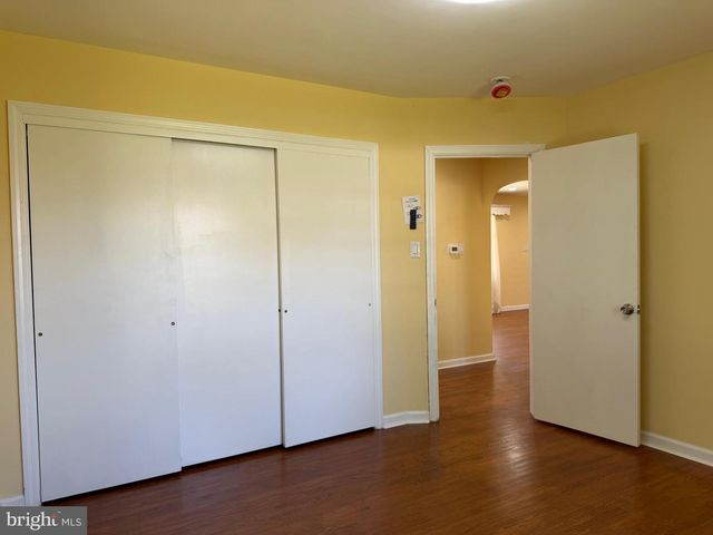 19124 LONGMEADOW RD, Hagerstown, MD 21742