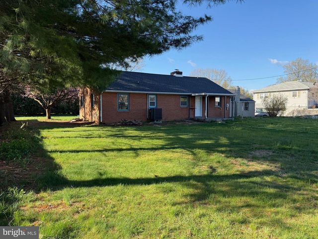 19124 LONGMEADOW RD, Hagerstown, MD 21742