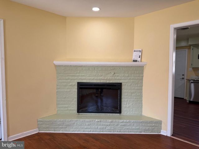 19124 LONGMEADOW RD, Hagerstown, MD 21742