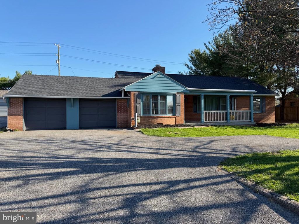 19124 LONGMEADOW RD, Hagerstown, MD 21742