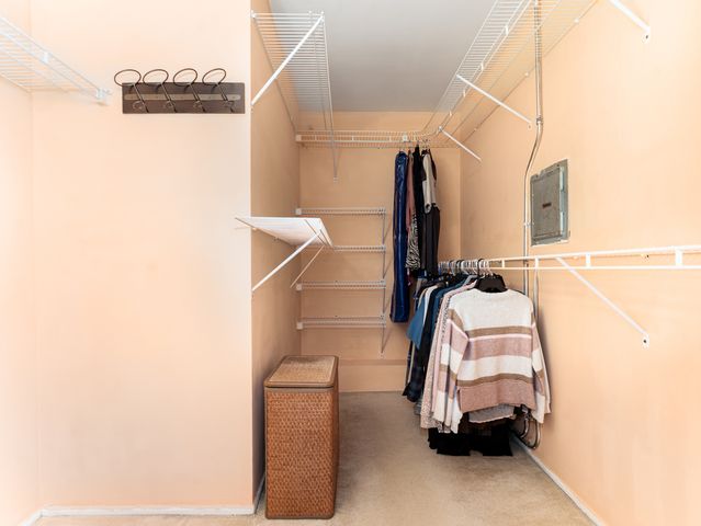 5A Kingery Quarter 102, Willowbrook, IL 60527