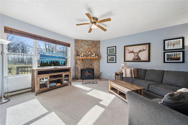 1871 Eagles Ridge Way, Hidden Valley, PA 15502