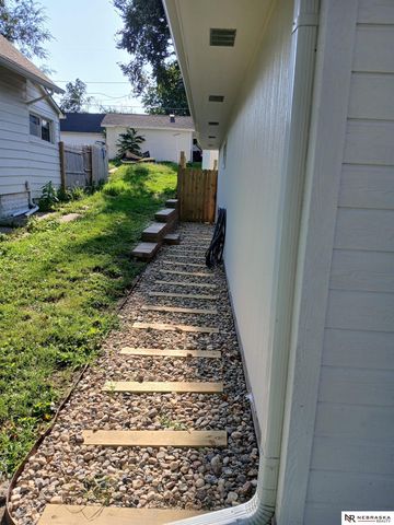 2730 S 12th Street, Omaha, NE 68108