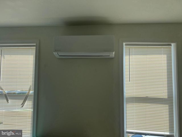 2536 N WARNOCK ST, Philadelphia, PA 19133