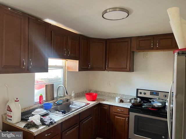 2536 N WARNOCK ST, Philadelphia, PA 19133