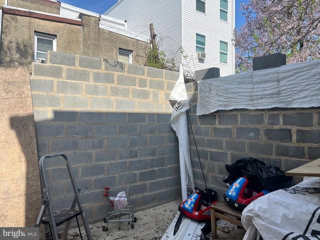 2536 N WARNOCK ST, Philadelphia, PA 19133