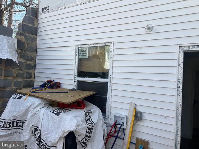 2536 N WARNOCK ST, Philadelphia, PA 19133