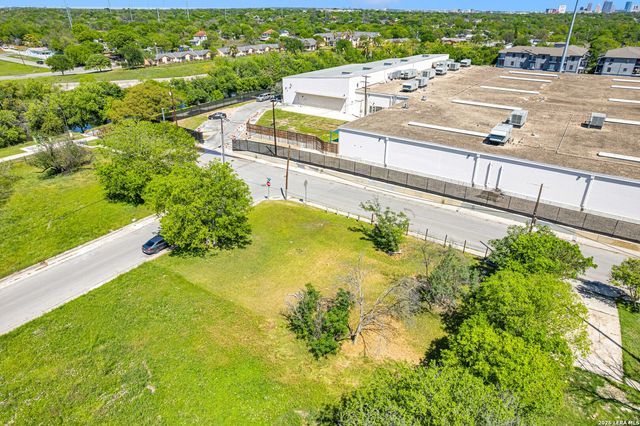 100 Landa, San Antonio, TX 78237