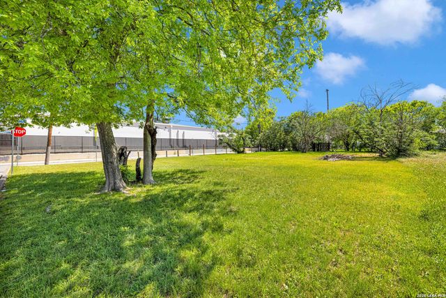 100 Landa, San Antonio, TX 78237