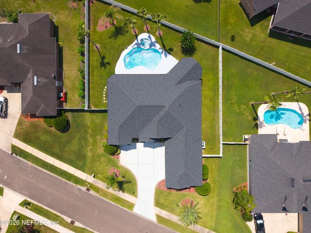 1564 TRALEE Court N, Jacksonville, FL 32221
