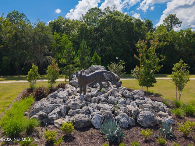 1564 TRALEE Court N, Jacksonville, FL 32221