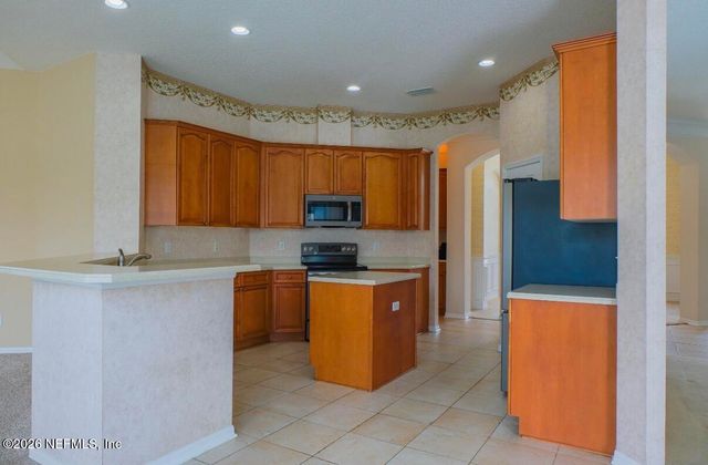 1564 TRALEE Court N, Jacksonville, FL 32221