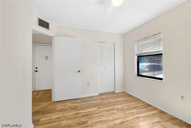 9270 Lake Park DR 101, Fort Myers, FL 33919