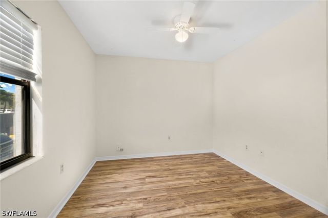 9270 Lake Park DR 101, Fort Myers, FL 33919