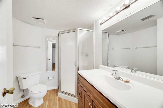 9270 Lake Park DR 101, Fort Myers, FL 33919