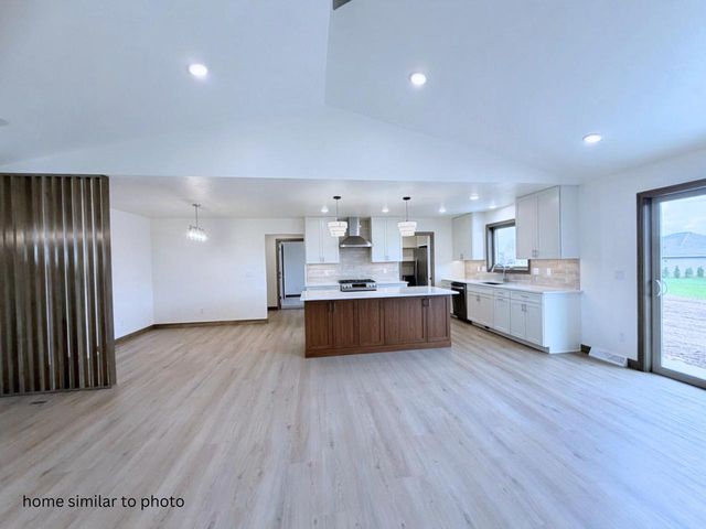 1429 CROSSROADS DRIVE, De Pere, WI 54115