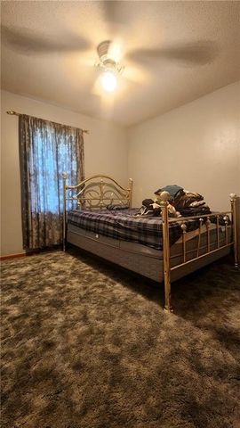 2701 S Maybrook Avenue, Independence, MO 64057