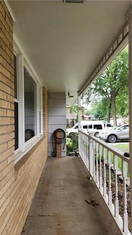 2701 S Maybrook Avenue, Independence, MO 64057