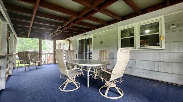 2701 S Maybrook Avenue, Independence, MO 64057