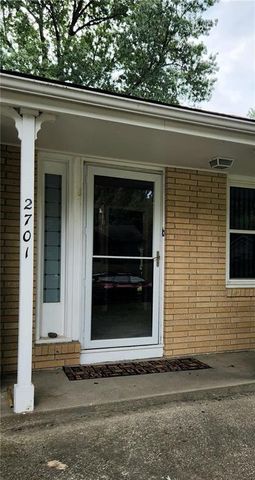2701 S Maybrook Avenue, Independence, MO 64057