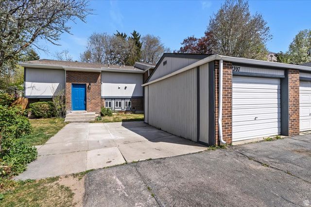 2397 E BOYES ST, Holladay, UT 84117