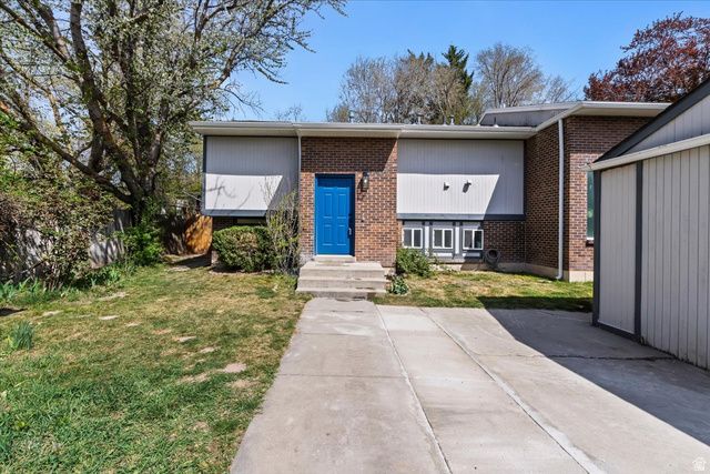 2397 E BOYES ST, Holladay, UT 84117