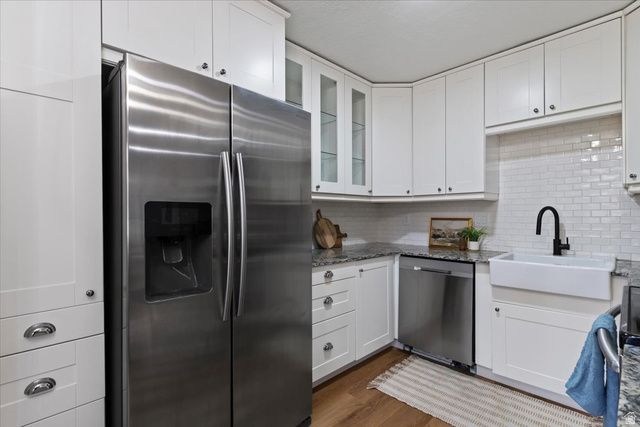 2397 E BOYES ST, Holladay, UT 84117