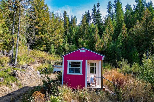 3401 Red Marble Rd, Chewelah, WA 99109