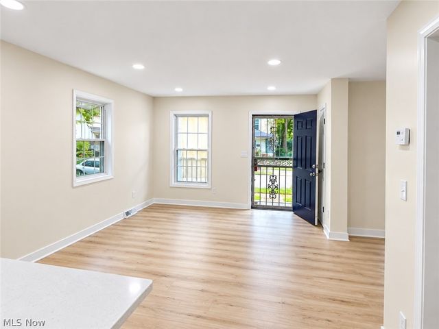 2219 E 87th Street, Cleveland, OH 44106