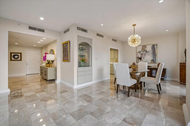 5100 San Felipe Street 164E, Houston, TX 77056
