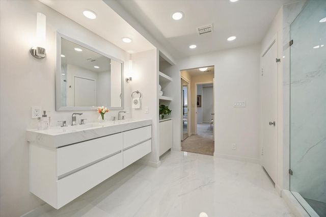 5100 San Felipe Street 164E, Houston, TX 77056