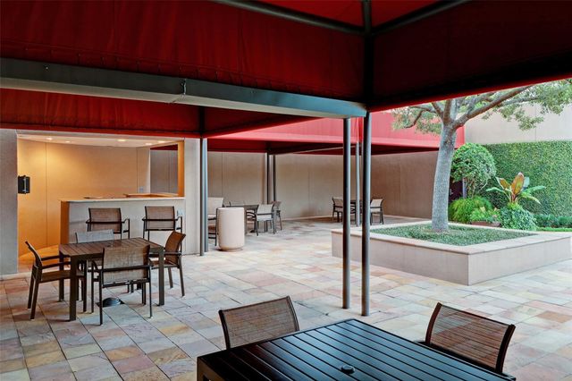 5100 San Felipe Street 164E, Houston, TX 77056