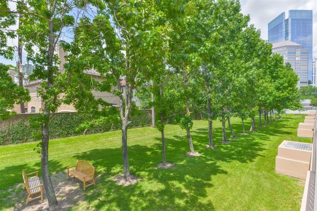 5100 San Felipe Street 164E, Houston, TX 77056