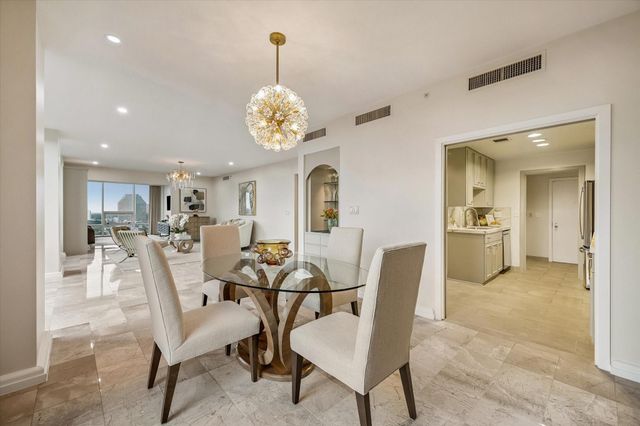 5100 San Felipe Street 164E, Houston, TX 77056