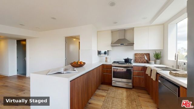 1143 Glenville Drive 501, Los Angeles, CA 90035