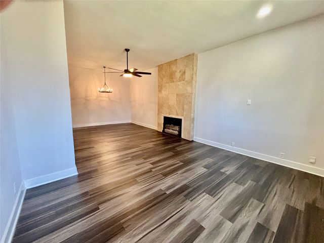 1910 N Carroll Avenue, Dallas, TX 75204