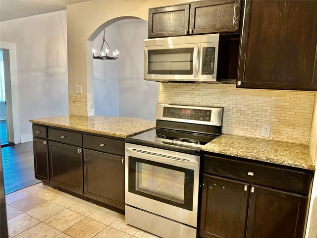 1910 N Carroll Avenue, Dallas, TX 75204