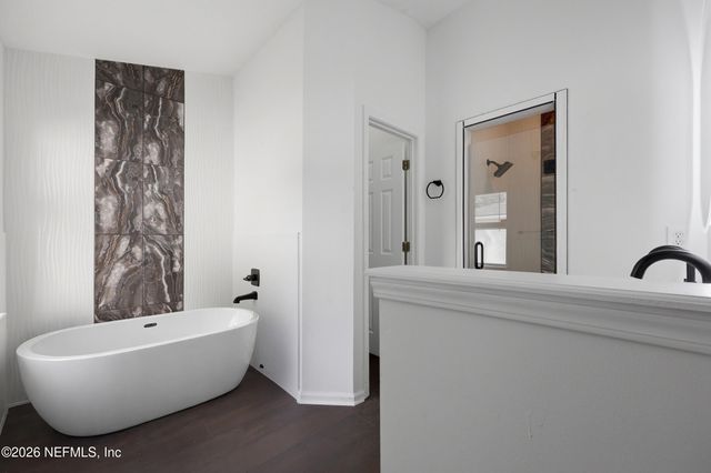 1806 FOREST CREEK Drive, Jacksonville, FL 32225