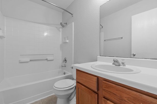 309 MUSGRAV, Kyle, TX 78640