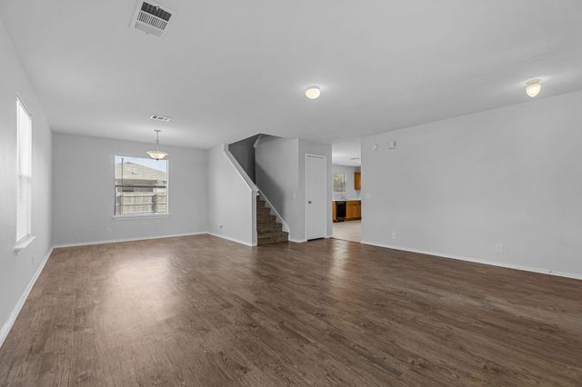 309 MUSGRAV, Kyle, TX 78640