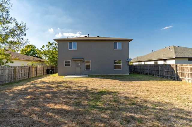309 MUSGRAV, Kyle, TX 78640