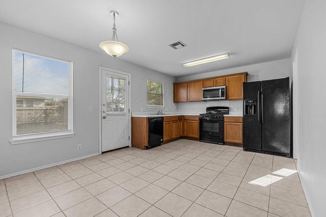309 MUSGRAV, Kyle, TX 78640