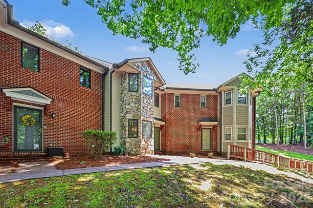 1043 Wexford Place NW, Concord, NC 28027