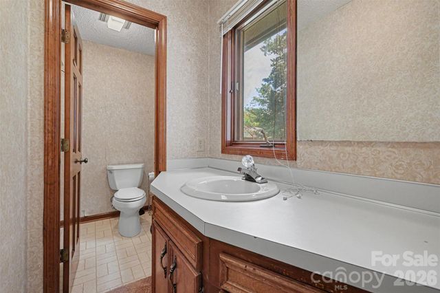 1043 Wexford Place NW, Concord, NC 28027