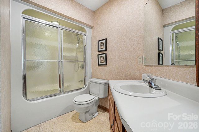 1043 Wexford Place NW, Concord, NC 28027