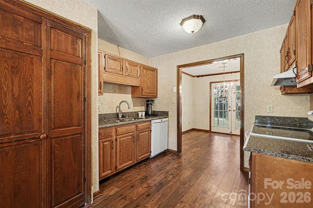 1043 Wexford Place NW, Concord, NC 28027