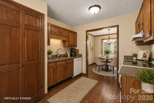 1043 Wexford Place NW, Concord, NC 28027