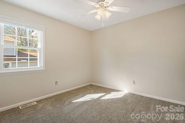 84 Lakeview Court, Brevard, NC 28712