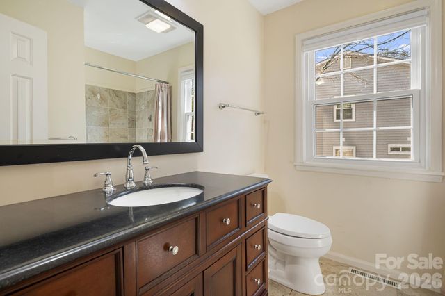84 Lakeview Court, Brevard, NC 28712