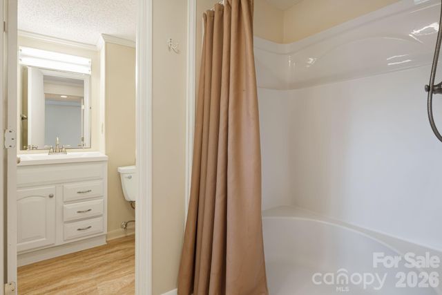 84 Lakeview Court, Brevard, NC 28712